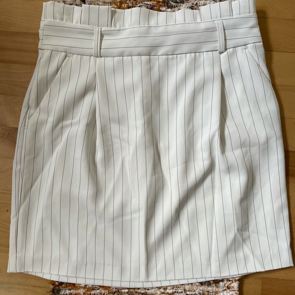 Dynamite Paperbag Skirt - Picture 2 of 4